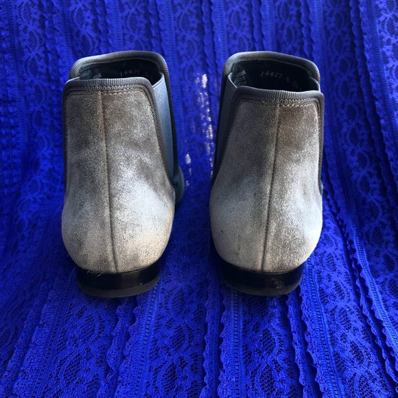 SOLD! Paul Green Suede Leather Ankle Boots/ Booties- Stretch Fit. Grey. Size 3.5 - Picture 7 of 12